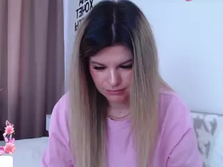 Asti757's Live Sex Cam Show