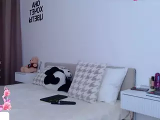 Asti757's Live Sex Cam Show