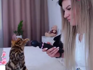 Asti757's Live Sex Cam Show