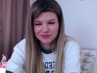 Asti757's Live Sex Cam Show