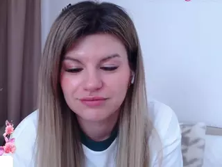 Asti757's Live Sex Cam Show