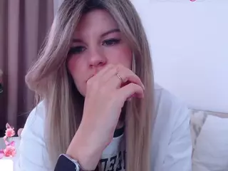 Asti757's Live Sex Cam Show