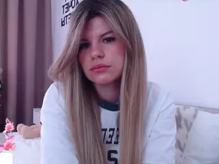 Asti757's Live Sex Cam Show