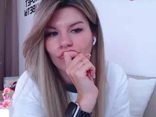 Asti757's Live Sex Cam Show
