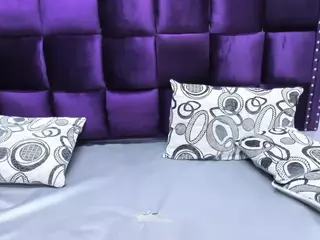 BriannaCastello's Live Sex Cam Show