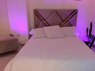 AntonellaHansX's Live Sex Cam Show