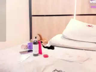 Adela-Chase's Live Sex Cam Show