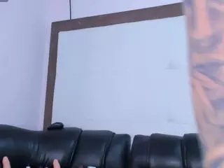 AlissonFreckles's Live Sex Cam Show