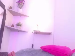 Chloee-Hott's Live Sex Cam Show