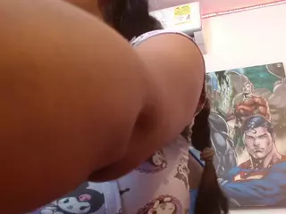 Chloee-Hott's Live Sex Cam Show