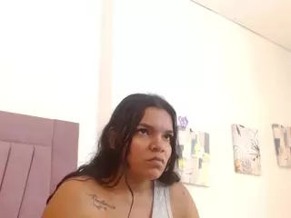 Chloee-Hott's Live Sex Cam Show