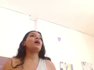 Chloee-Hott's Live Sex Cam Show