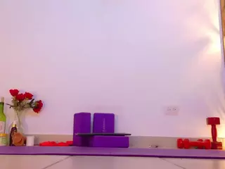 LuxKaroline's Live Sex Cam Show
