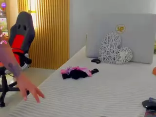 Mia-Becke's Live Sex Cam Show