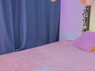 Wrong-Door's Live Sex Cam Show