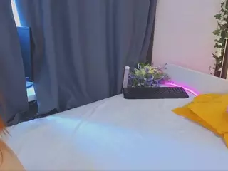 Wrong-Door's Live Sex Cam Show
