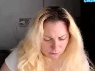 candycream17's Live Sex Cam Show