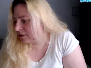 candycream17's Live Sex Cam Show