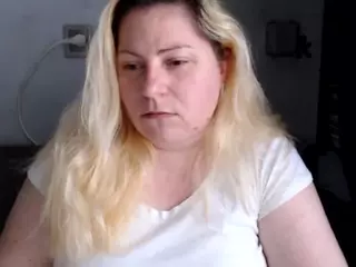 candycream17's Live Sex Cam Show