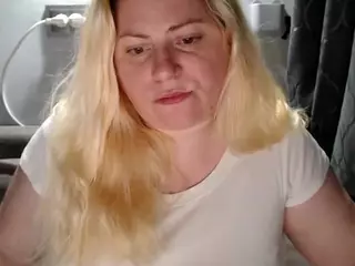 candycream17's Live Sex Cam Show