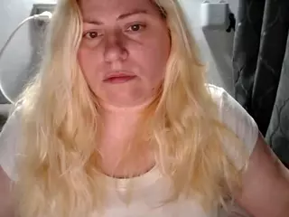 candycream17's Live Sex Cam Show