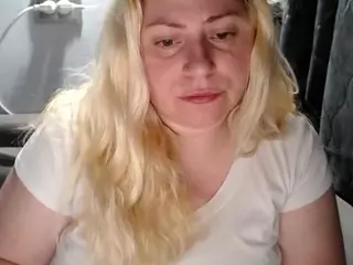 candycream17's Live Sex Cam Show