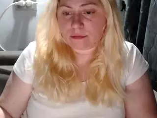 candycream17's Live Sex Cam Show