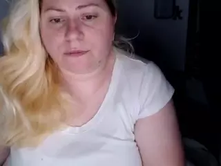 candycream17's Live Sex Cam Show