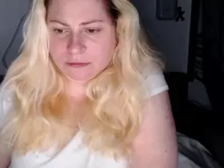 candycream17's Live Sex Cam Show
