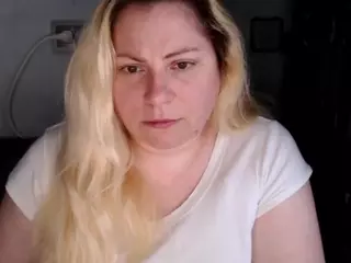 candycream17's Live Sex Cam Show