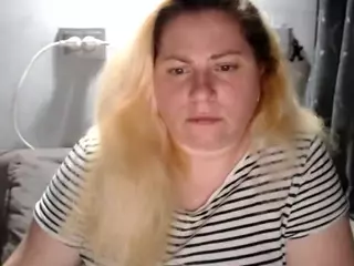 candycream17's Live Sex Cam Show