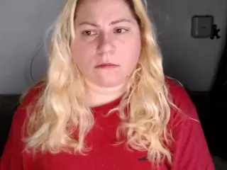candycream17's Live Sex Cam Show