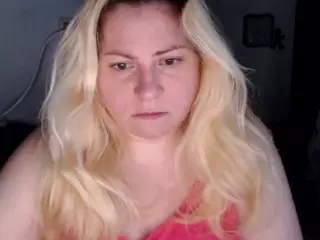candycream17's Live Sex Cam Show