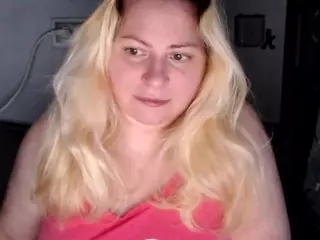 candycream17's Live Sex Cam Show