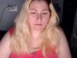candycream17's Live Sex Cam Show