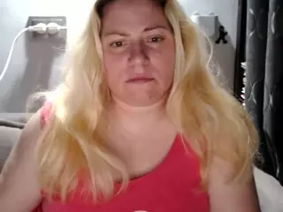 candycream17's Live Sex Cam Show