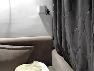 candycream17's Live Sex Cam Show
