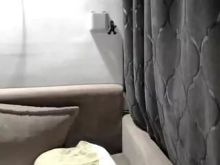 candycream17's Live Sex Cam Show