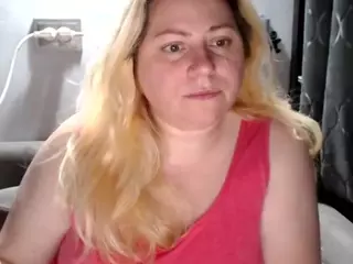 candycream17's Live Sex Cam Show