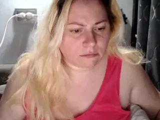 candycream17's Live Sex Cam Show
