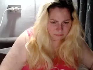 candycream17's Live Sex Cam Show