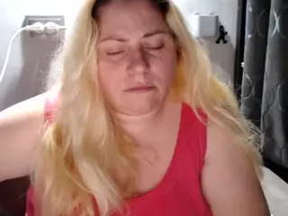 candycream17's Live Sex Cam Show