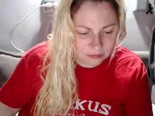 candycream17's Live Sex Cam Show