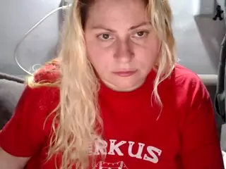 candycream17's Live Sex Cam Show