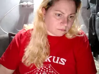 candycream17's Live Sex Cam Show