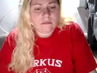 candycream17's Live Sex Cam Show