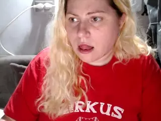 candycream17's Live Sex Cam Show