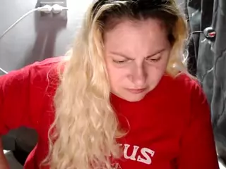 candycream17's Live Sex Cam Show