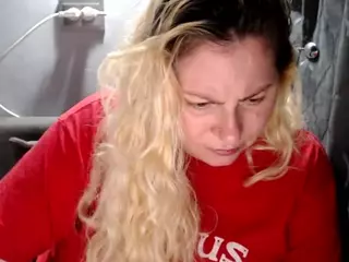 candycream17's Live Sex Cam Show