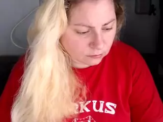 candycream17's Live Sex Cam Show